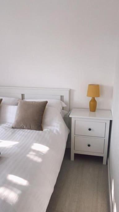 Dingley Dell - Superb Location For Truro In Private Accommodation Perranwell Exteriér fotografie